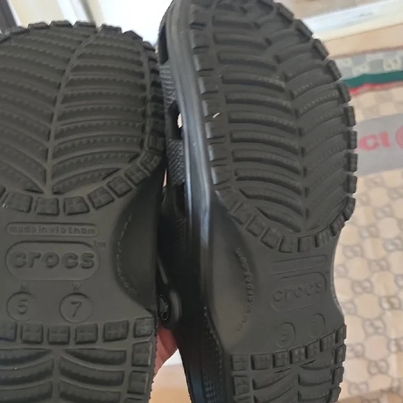 CROCS Black Kids Sandals - Picture 6 of 7